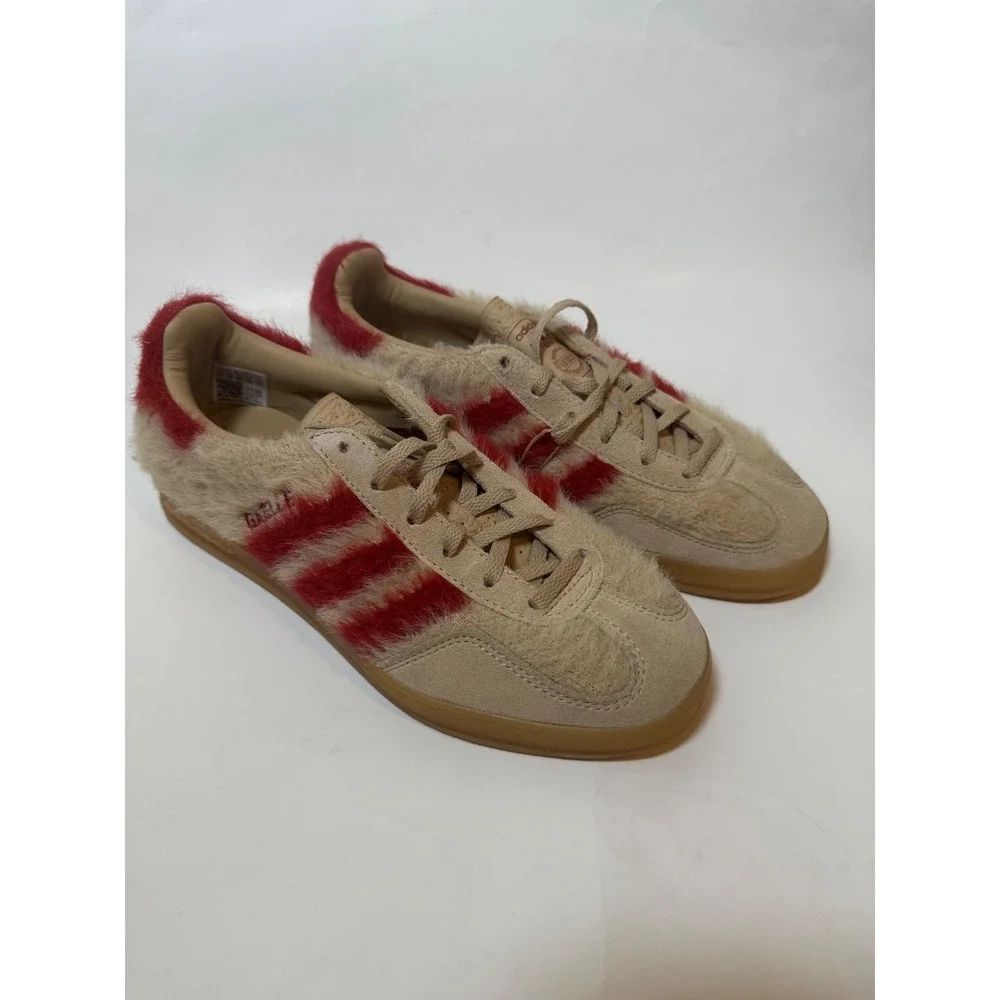 Adidas Gazelle Indoor Sand Red Faux Fur Sneakers Womens 7.5
